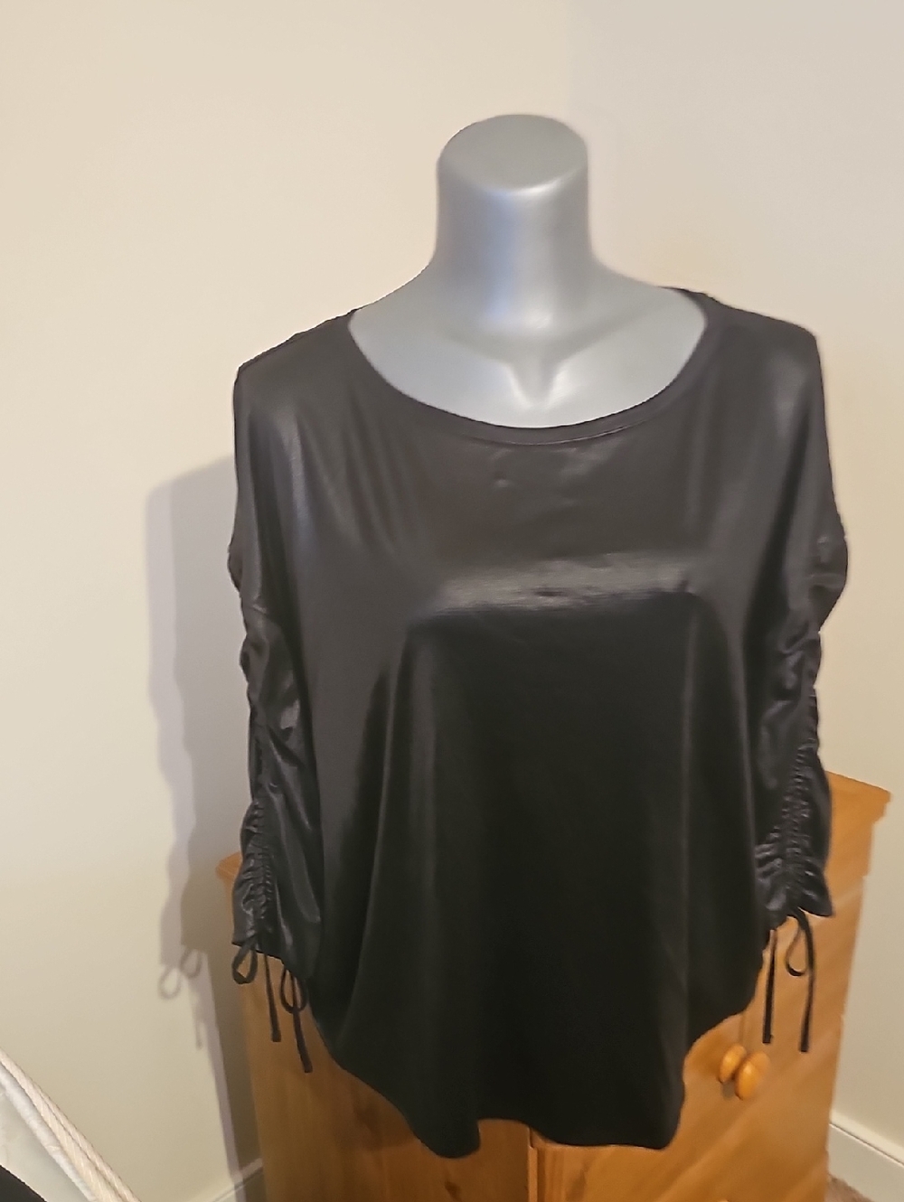 Jennifer Lopez Black Satin-Look Ruched Sleeve Top